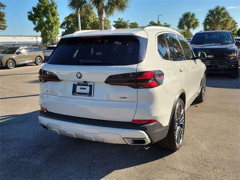 Used 2024 BMW X5 xDrive40i w/ Parking Assistance Package image 6