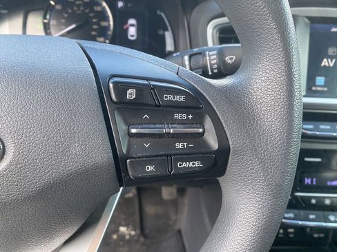 Used 2019 Hyundai Ioniq Blue image 15