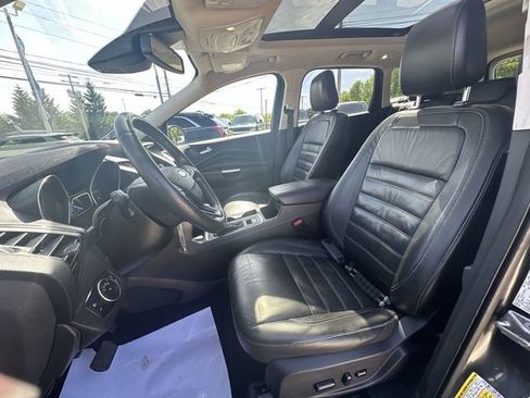 Used 2018 Ford Escape SEL w/ Ford Safe & Smart Package AWD/4WD image 22
