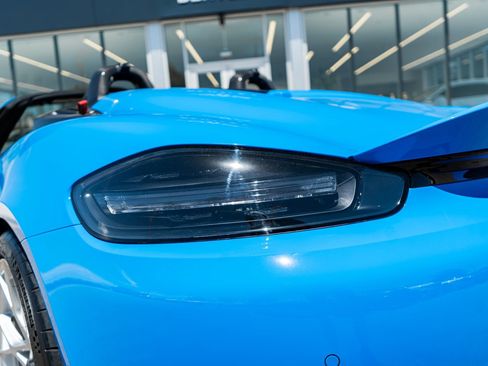 Used 2025 Porsche 718 Boxster Spyder RS RWD image 12