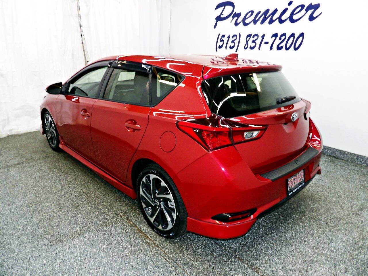 Used 2017 Toyota Corolla iM w/ All-Weather Mat Package FWD image 4