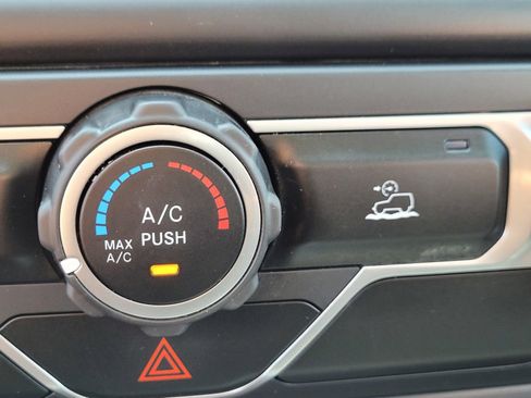 Used 2021 Jeep Wrangler Unlimited Sport image 21