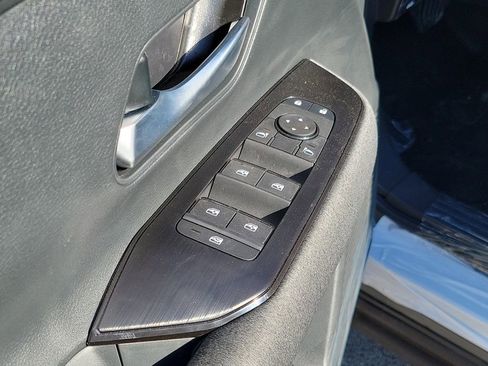 New 2026 Nissan Kicks SV w/ SV Premium Package AWD/4WD image 13