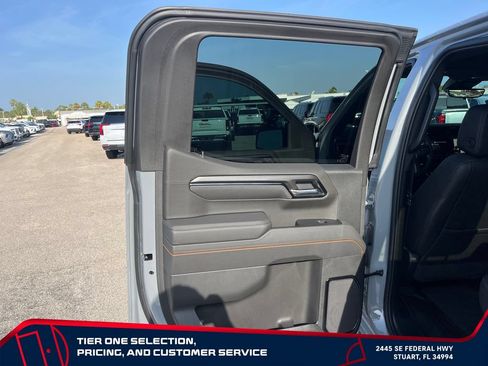 Used 2025 GMC Sierra 1500 AT4 w/ AT4 Premium Package AWD/4WD image 28