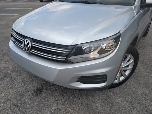 Used 2018 Volkswagen Tiguan Limited w/ Premium Package FWD image 13