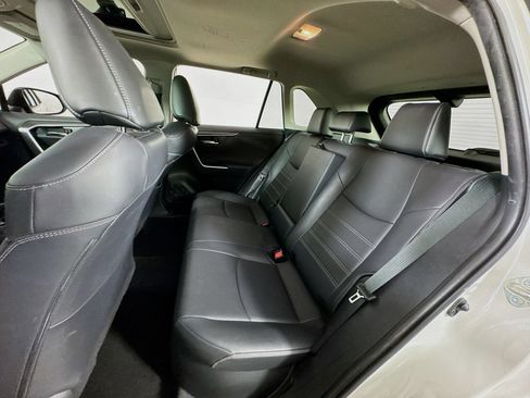 Certified 2020 Toyota RAV4 Limited AWD/4WD image 17