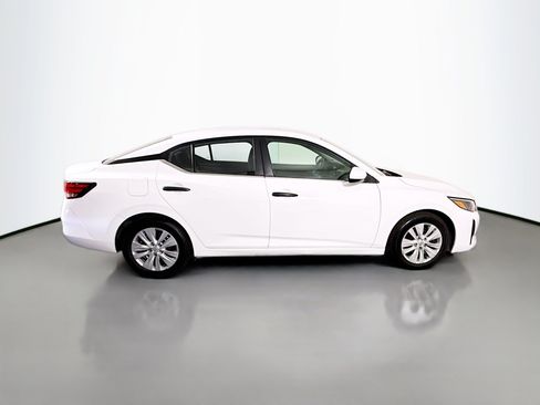 Used 2024 Nissan Sentra S FWD image 11