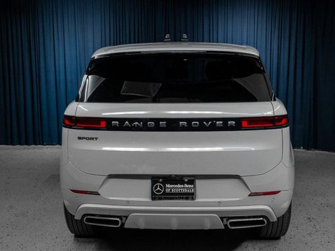 Used 2025 Land Rover Range Rover Sport Dynamic SE image 6