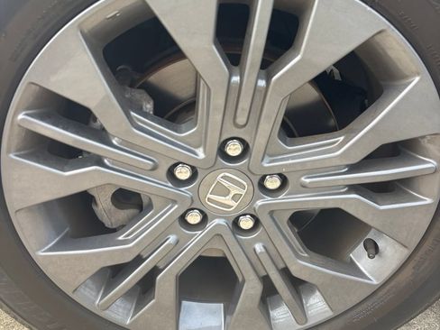 Used 2025 Honda Odyssey Touring image 13