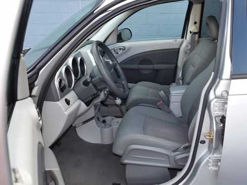 Used 2006 Chrysler PT Cruiser Touring FWD image 19
