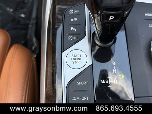 Used 2020 BMW 330i xDrive Sedan AWD/4WD image 26