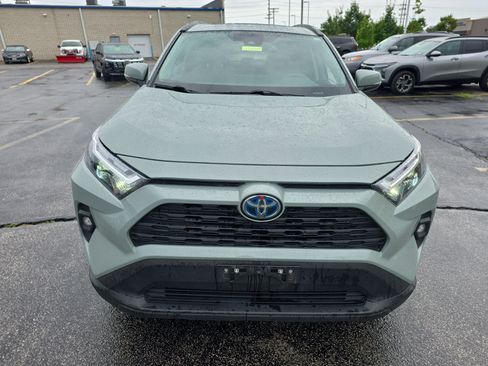 Used 2022 Toyota RAV4 XLE Premium AWD/4WD image 8