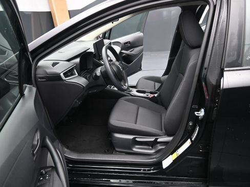 Used 2026 Toyota Corolla LE FWD image 12