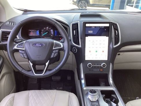 Used 2023 Ford Edge Titanium w/ Class II Trailer Tow Package AWD/4WD image 19