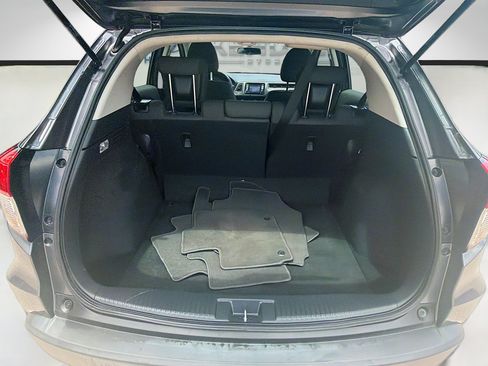 Used 2021 Honda HR-V LX image 23