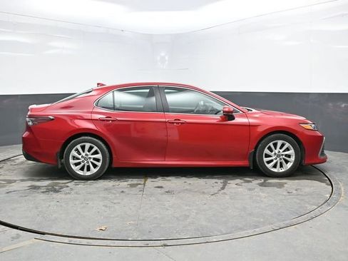Used 2023 Toyota Camry LE image 8