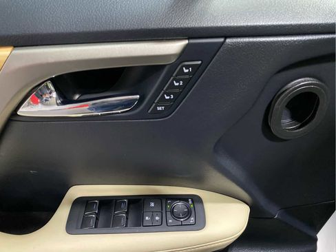 Used 2022 Lexus RX 450hL AWD w/ Premium Package image 10