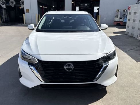 Used 2024 Nissan Sentra SV image 7
