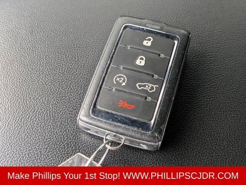 Used 2023 Jeep Grand Cherokee L Laredo AWD/4WD image 27