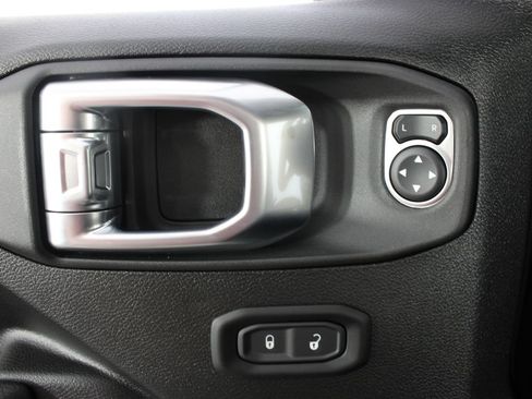 New 2026 Jeep Gladiator Sport AWD/4WD image 14