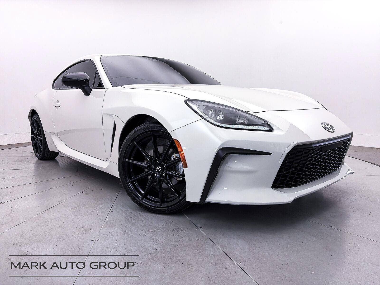 Used 2024 Toyota GR86 Premium RWD image 1