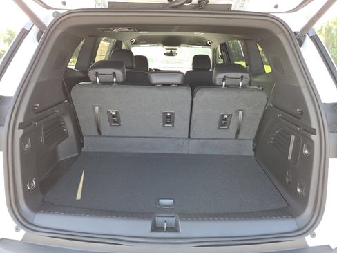 New 2026 GMC Acadia Elevation w/ Black Edition FWD image 20