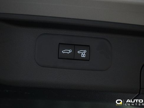 Used 2025 Toyota Grand Highlander AWD image 31