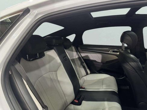 Used 2018 Genesis G80 3.3T Sport image 36