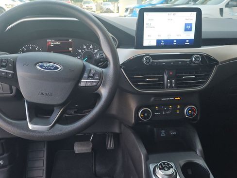 Used 2022 Ford Escape SE FWD image 15