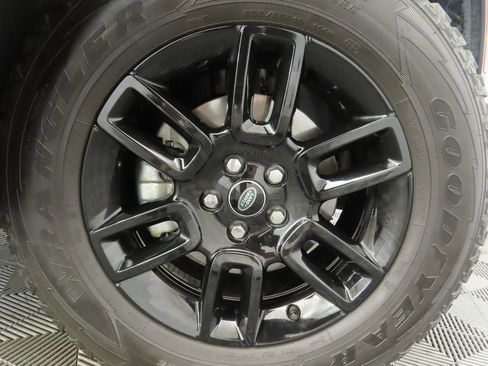 Certified 2023 Land Rover Defender 110 S image 33