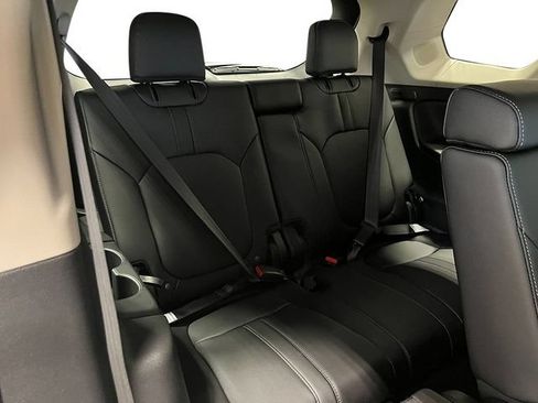 New 2026 Honda Pilot Touring image 27