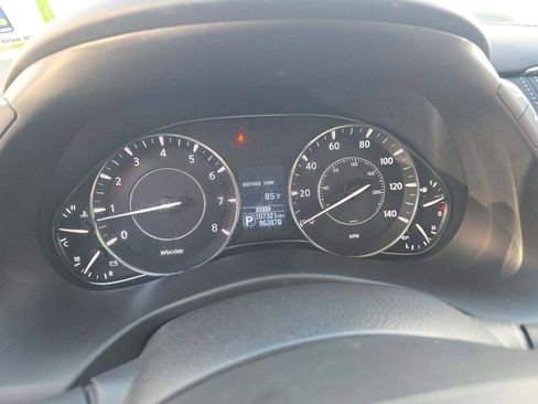 Used 2018 Nissan Armada SL w/ Moonroof Package image 3