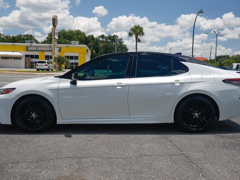 Used 2021 Toyota Camry XSE FWD image 4