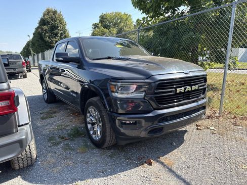 Used 2022 RAM 1500 Laramie AWD/4WD image 2