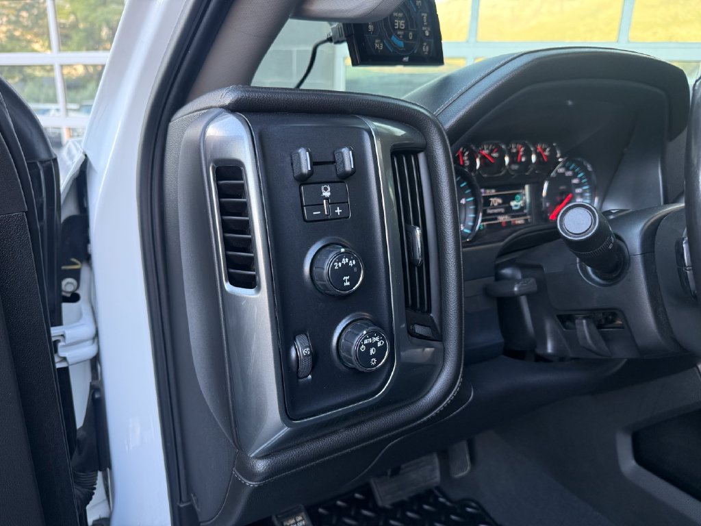 Used 2019 Chevrolet Silverado 2500 LTZ w/ Z71 Package, Off-Road AWD/4WD image 28