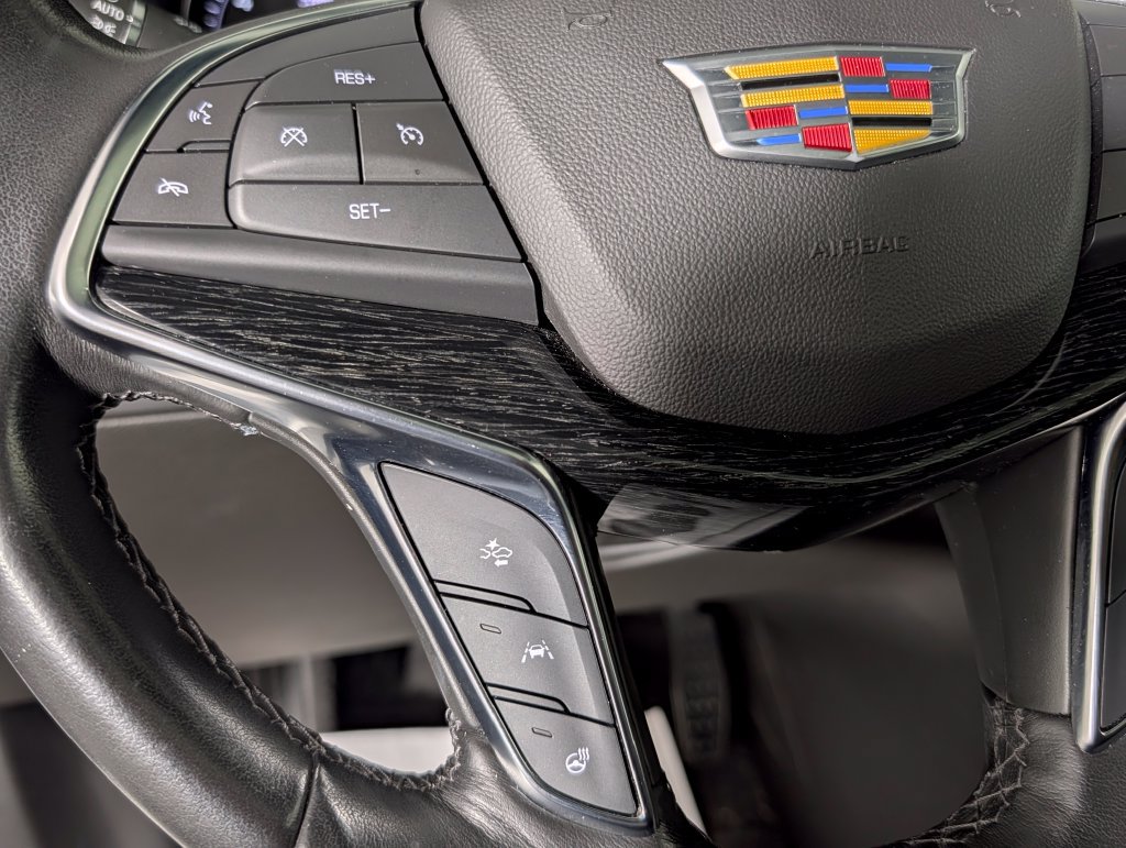 Used 2022 Cadillac XT5 Premium Luxury w/ Technology Package FWD image 36