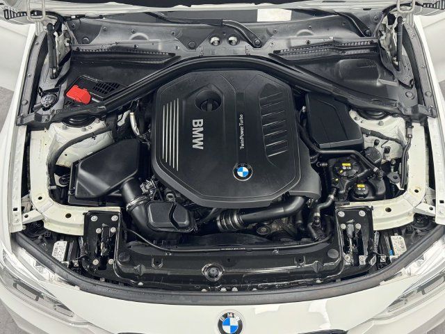 Used 2016 BMW 340i xDrive Sedan w/ Technology Package AWD/4WD image 23
