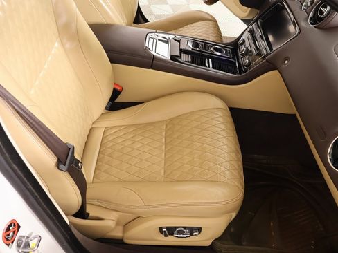 Used 2018 Jaguar XJ L Portfolio image 13