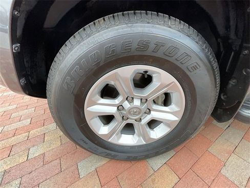 Used 2022 Toyota 4Runner SR5 image 10