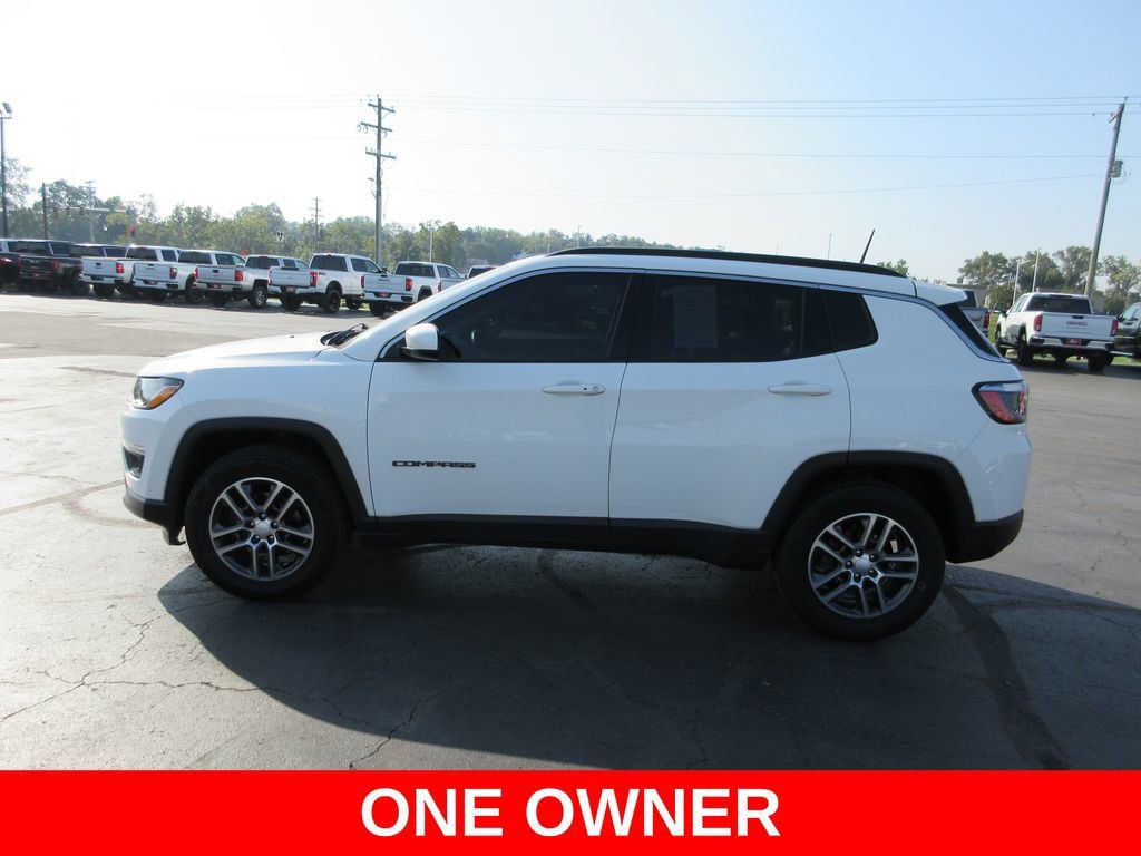 Used 2017 Jeep Compass Latitude w/ Cold Weather Group AWD/4WD image 10