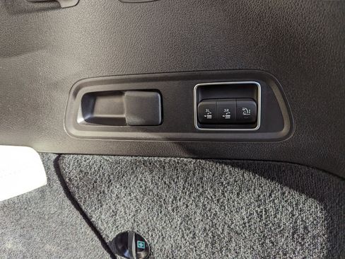 Used 2022 Mercedes-Benz GLS 450 4MATIC image 45