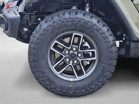 New 2026 Jeep Gladiator Mojave AWD/4WD image 18