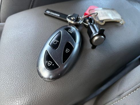 Used 2025 Hyundai Elantra SEL FWD image 18