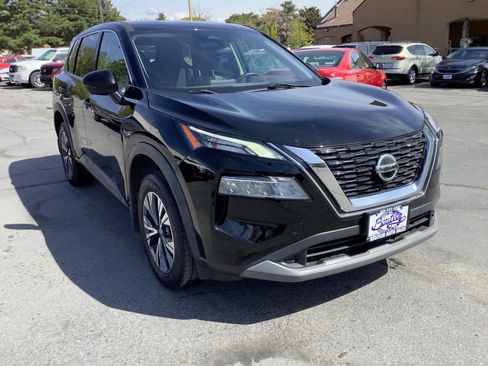 Used 2021 Nissan Rogue SV AWD/4WD image 5