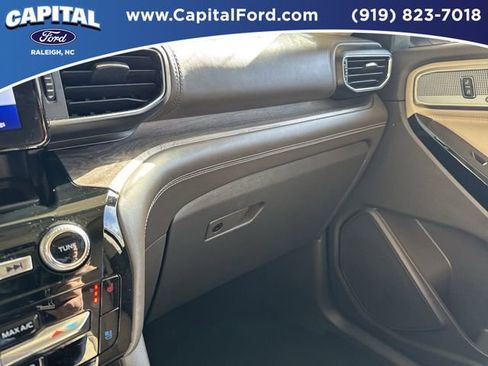 Certified 2023 Ford Explorer Platinum w/ Class IV Trailer Tow Package image 27