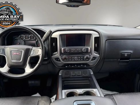 Used 2017 GMC Sierra 1500 SLT w/ SLT Premium Package RWD image 29
