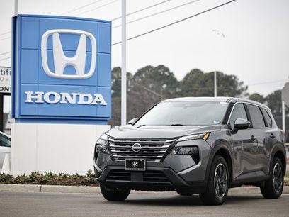 Used 2024 Nissan Rogue SV