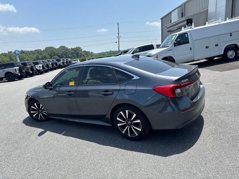 Used 2024 Honda Civic EX image 4