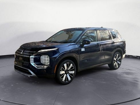 New 2026 Mitsubishi Outlander SE image 1