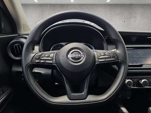 Used 2025 Nissan Kicks Play S FWD image 21